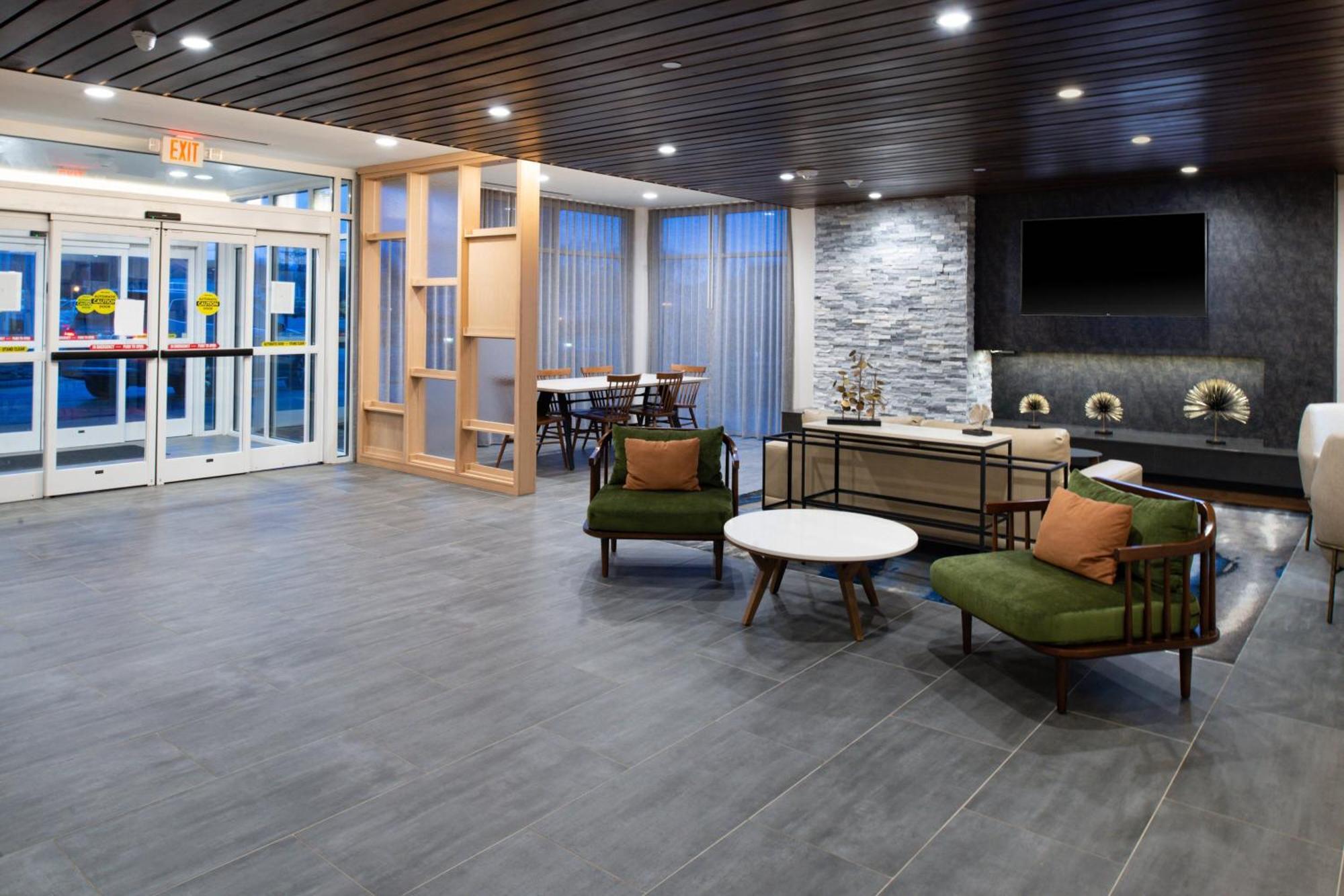 Fairfield Inn & Suites By Marriott Charlotte University Research Park Dış mekan fotoğraf